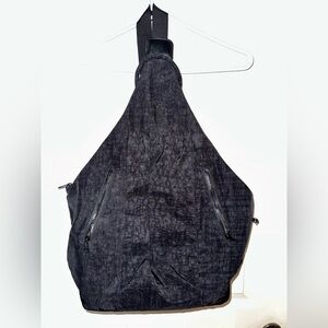 Gaiam Yoga Knapsack Single Strap Backpack Tote | Black